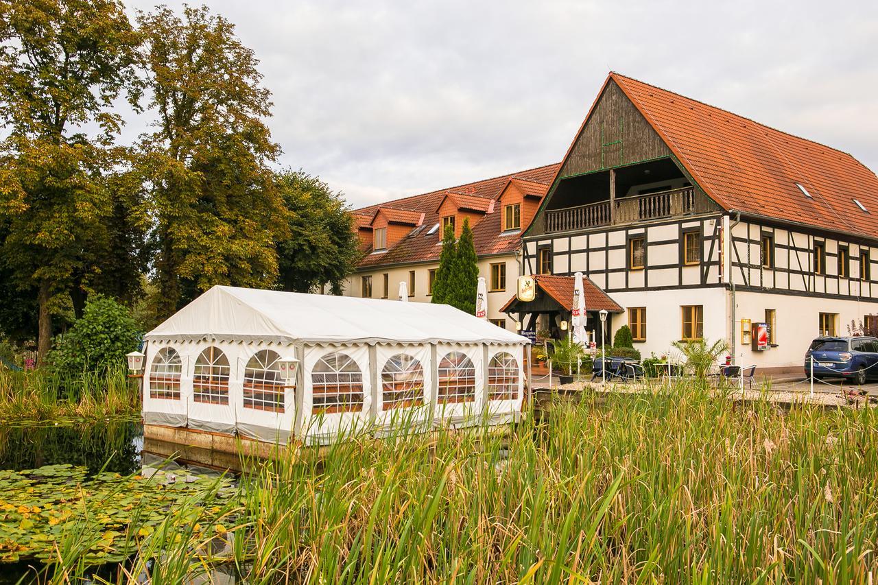 Hotel Groebern Am See Grobern Exteriör bild